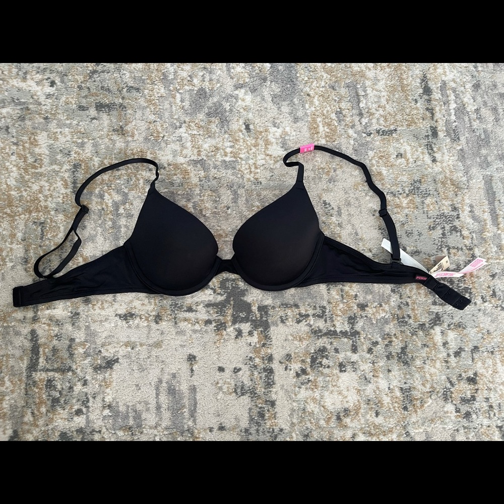 BRAND NEW WITH TAGS VICTORIA SECRET BRA